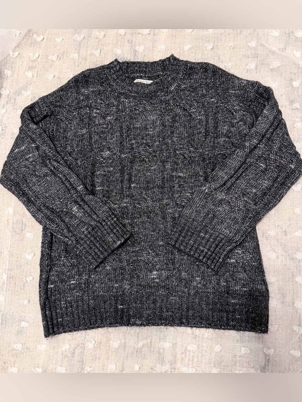 New! Cozy Soft Cable-Knit Relaxed Sweater American Eagle size M